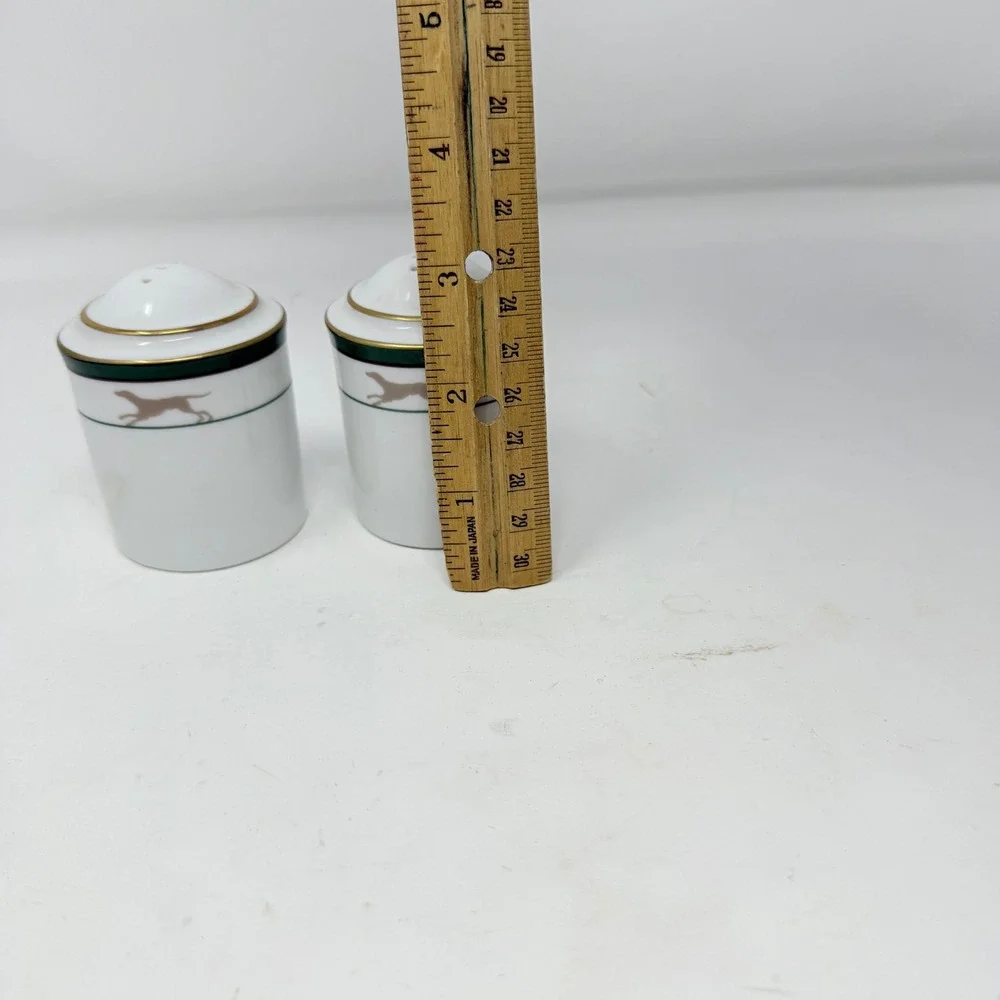 Noritake Royal Hunt #3930 Salt & Pepper Shaker‎ SET, 2 3/4